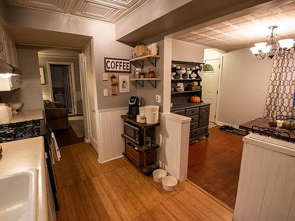 Kitchen from side entry.