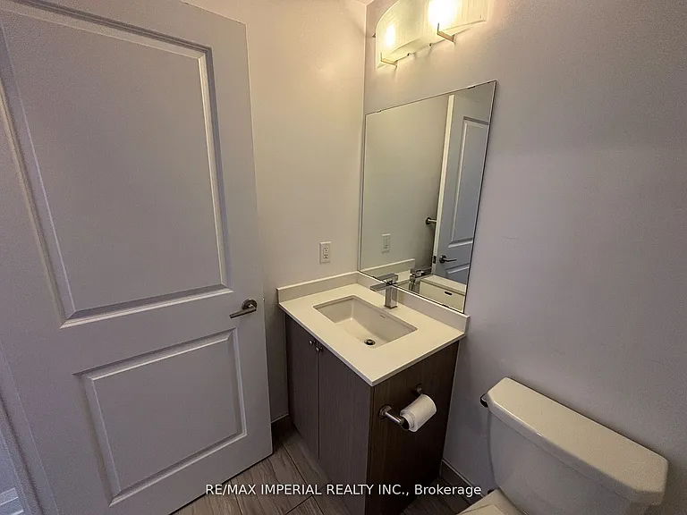7890 Bathurst St #2301 — Photo 11