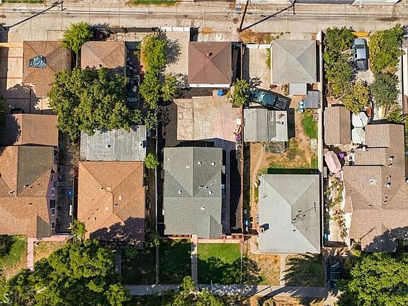 5th image of 2435 Gale Ave