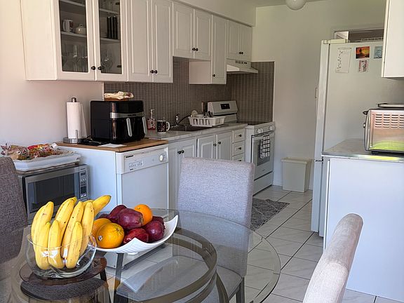 5th image of 40 Vogue St