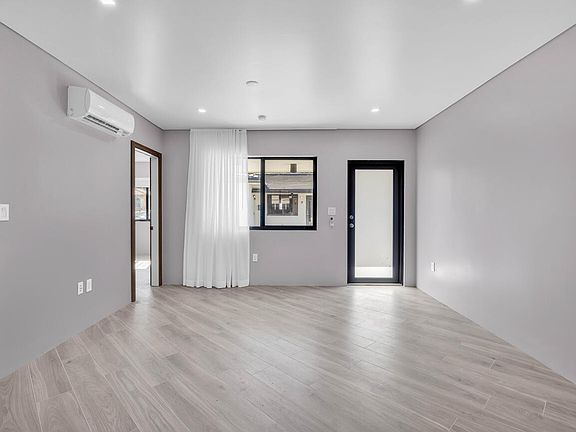 5th image of 8931 NE 2nd Ave #4S