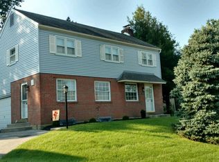 557 Maplewood Rd, Springfield, PA 19064