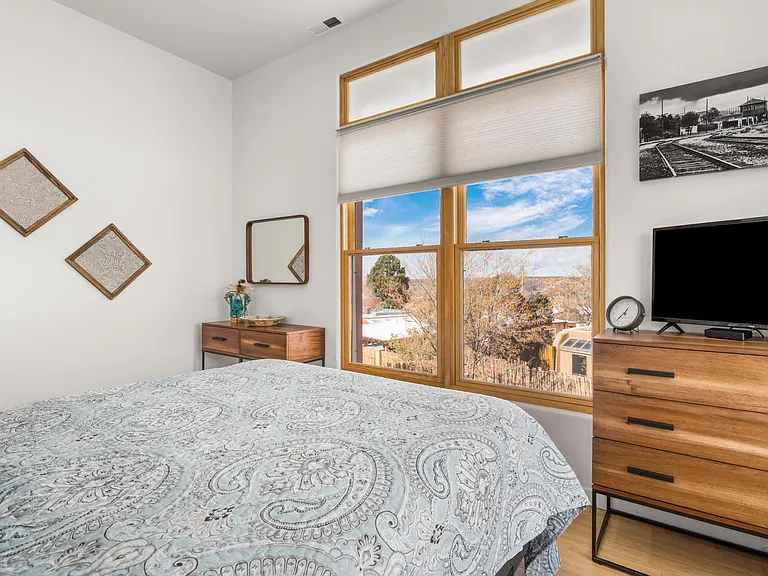 1010 Marquez Pl #L — Photo 19