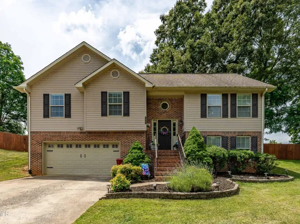 2904 Muskett Dr, Johnson City, TN 37604