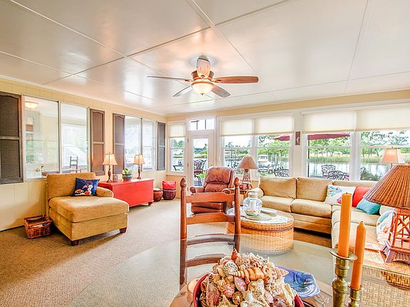 5th image of 400 Waterview Dr