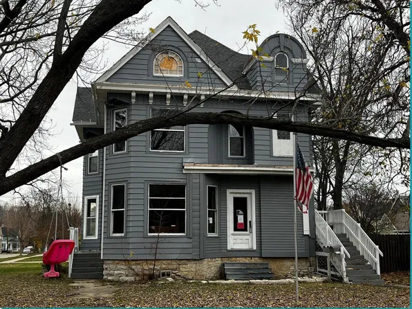 518 Dunbar AVENUE, Waukesha, WI 53186
