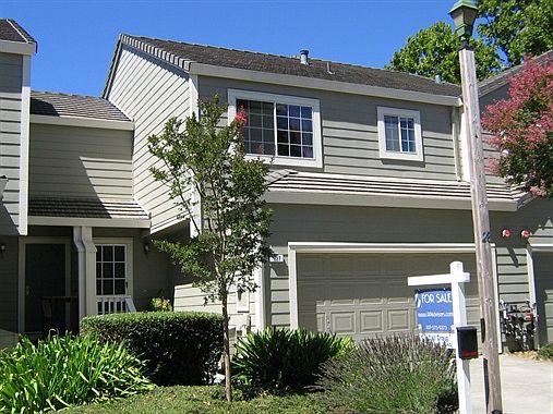 1st image of 827 Chardonnay Cir