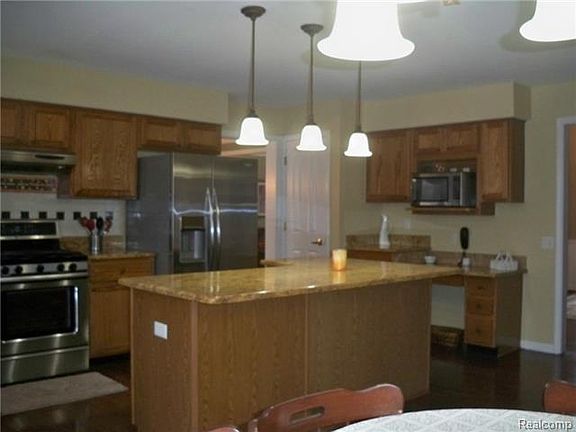 4th image of 5230 Winton Ct