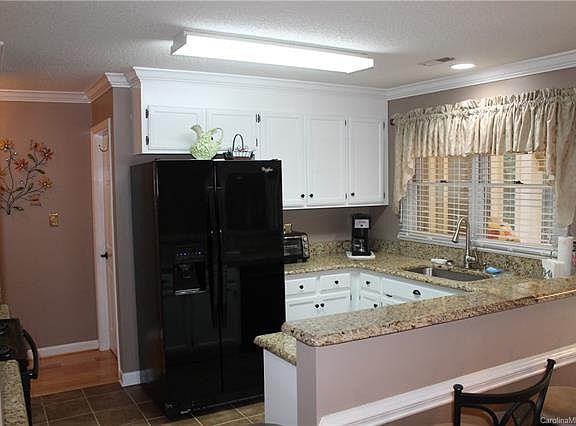 5th image of 1707 Robinwood Rd