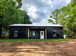 8622 Judge Logue Rd, Newton, AL 36352