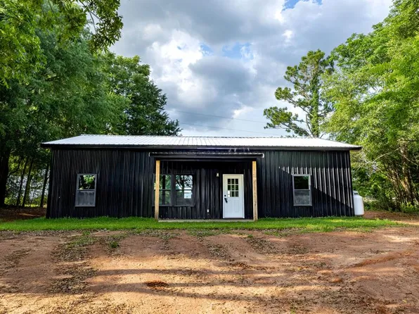 8622 Judge Logue Rd, Newton, AL 36352