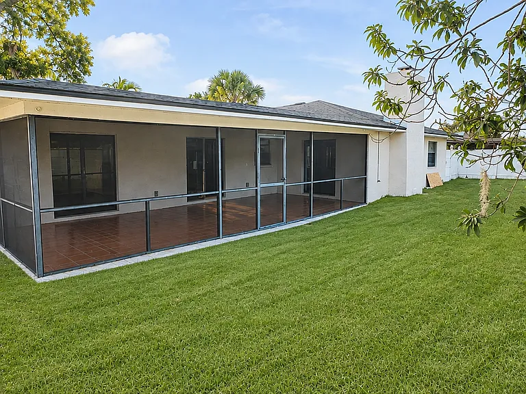8419 Brandeis Cir E — Photo 18