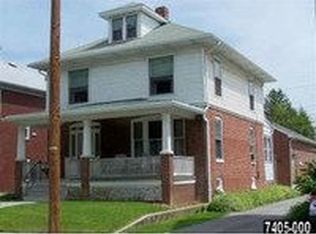 122 Ruth Ave, Hanover, PA 17331