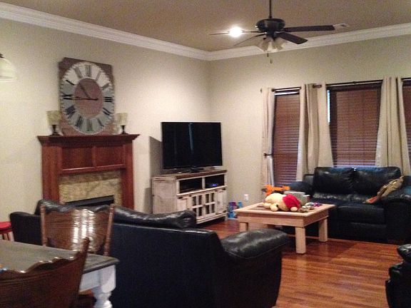 3rd image of 14499 Garnet Dr