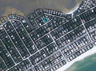 1009 Porter St, Eastpoint, FL 32328