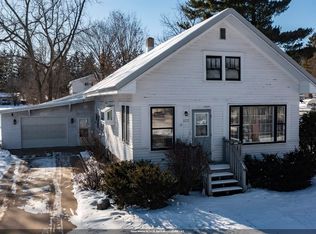 409 E Sumner St, Weyauwega, WI 54983