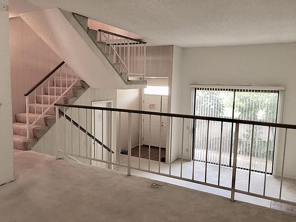 4th image of 2450 E Del Mar Blvd Unit 4