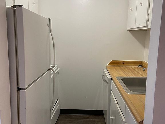 4th image of 825 N Main St APT 40