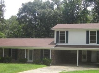 100 Yawn St, Collins, MS 39428