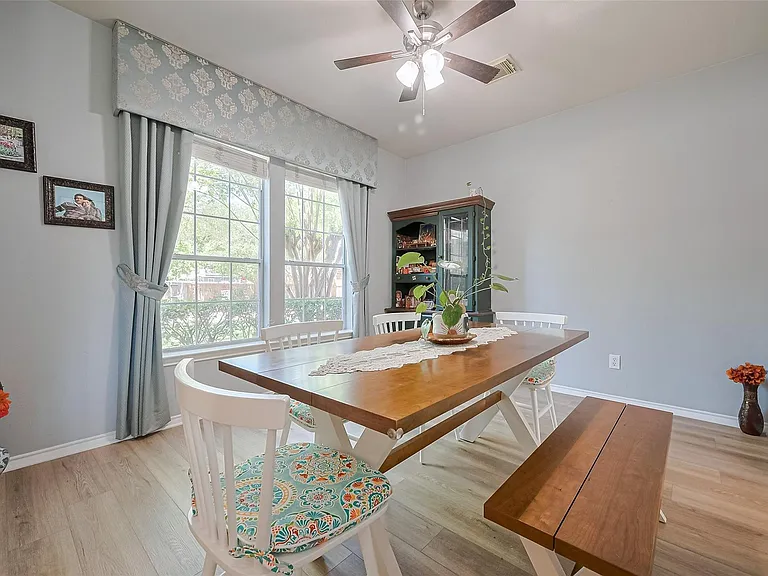 26315 Bending Pines Ln — Photo 4