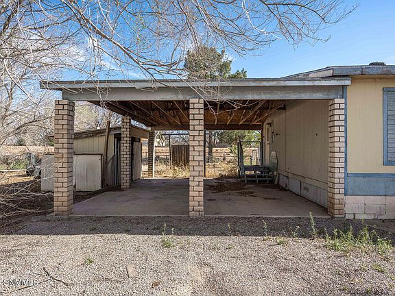 3rd image of 4740 Country Pl
