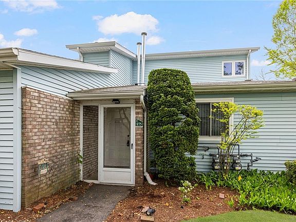 5th image of 875 Halifax Dr