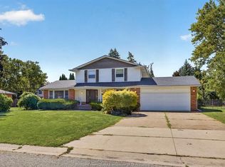 2477 Mark Ave, Windsor, ON N9E 2W2