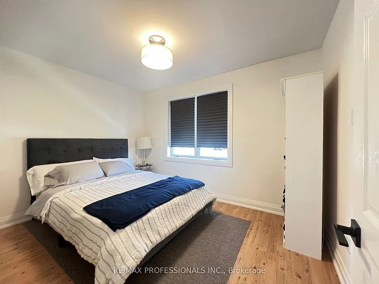 2504 Donnavale Dr — Photo 23