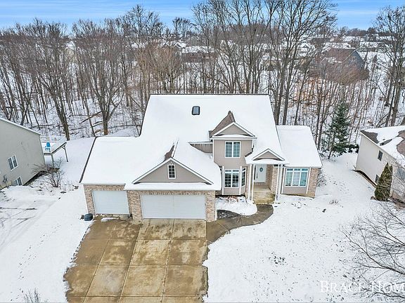 2nd image of 8117 Park West Dr