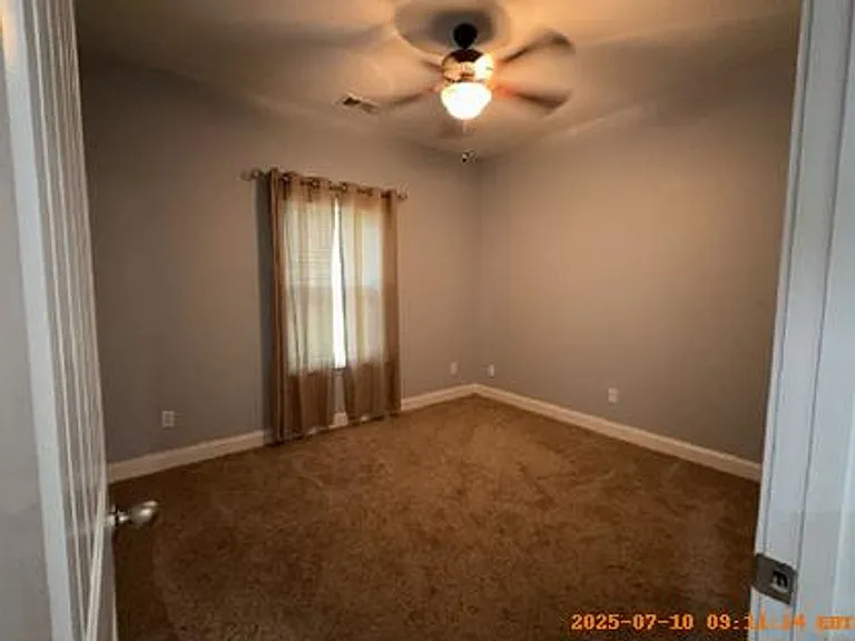 120 Tolbert St — Photo 9