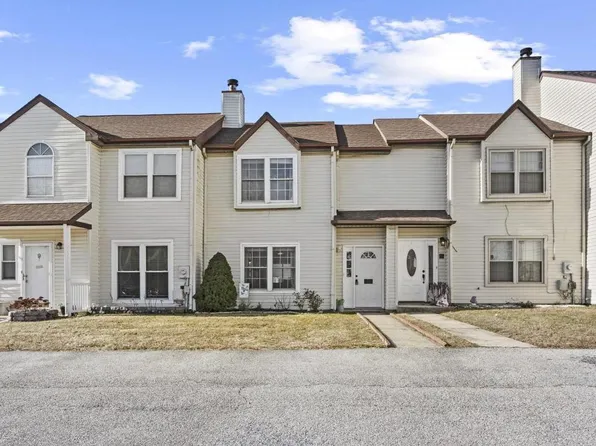 11 Schuyler Ct, Newark, DE 19702