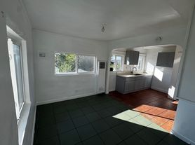 3940 Dobinson St, Los Angeles, CA