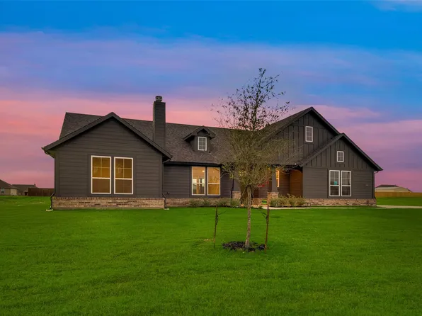 2906 Mossy Oak Dr, Terrell, TX 75160