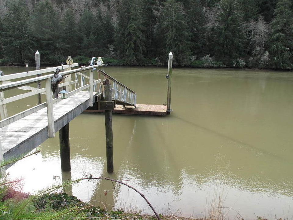 1st image of 1662 Siletz Hwy
