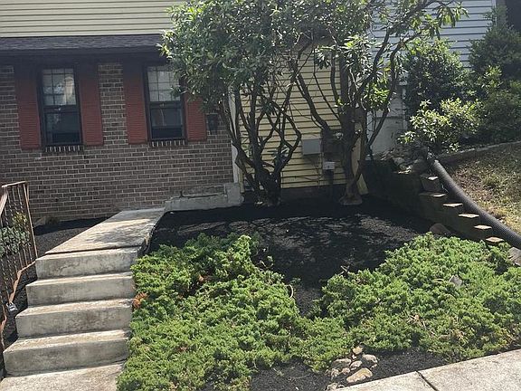 3rd image of 448 E Stoney Hill Ct