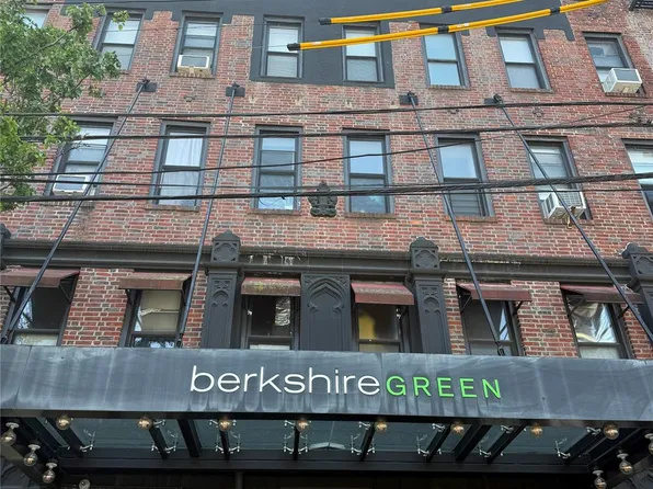 42-22 Ketcham Street #4E, Elmhurst, NY 11373