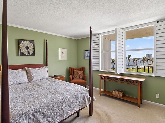 5th image of 801 Lake Shore Drive #414