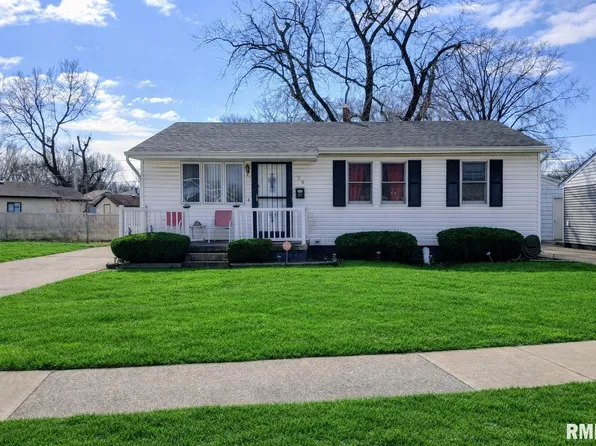 29 Melody Ln, Springfield, IL 62702