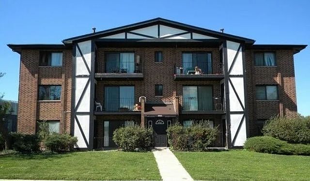 1st image of 16610 Theresa Ln APT 301