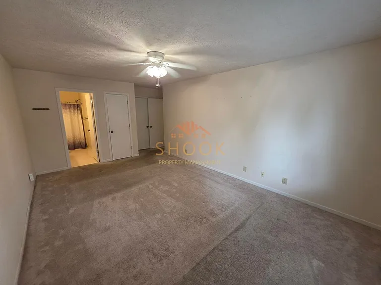 1620 Lionheart Ln — Photo 12