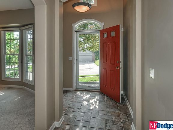 3rd image of 546 S 188th Ave