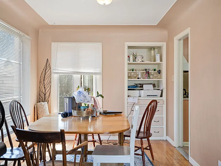 821 W Mulberry St — Photo 34