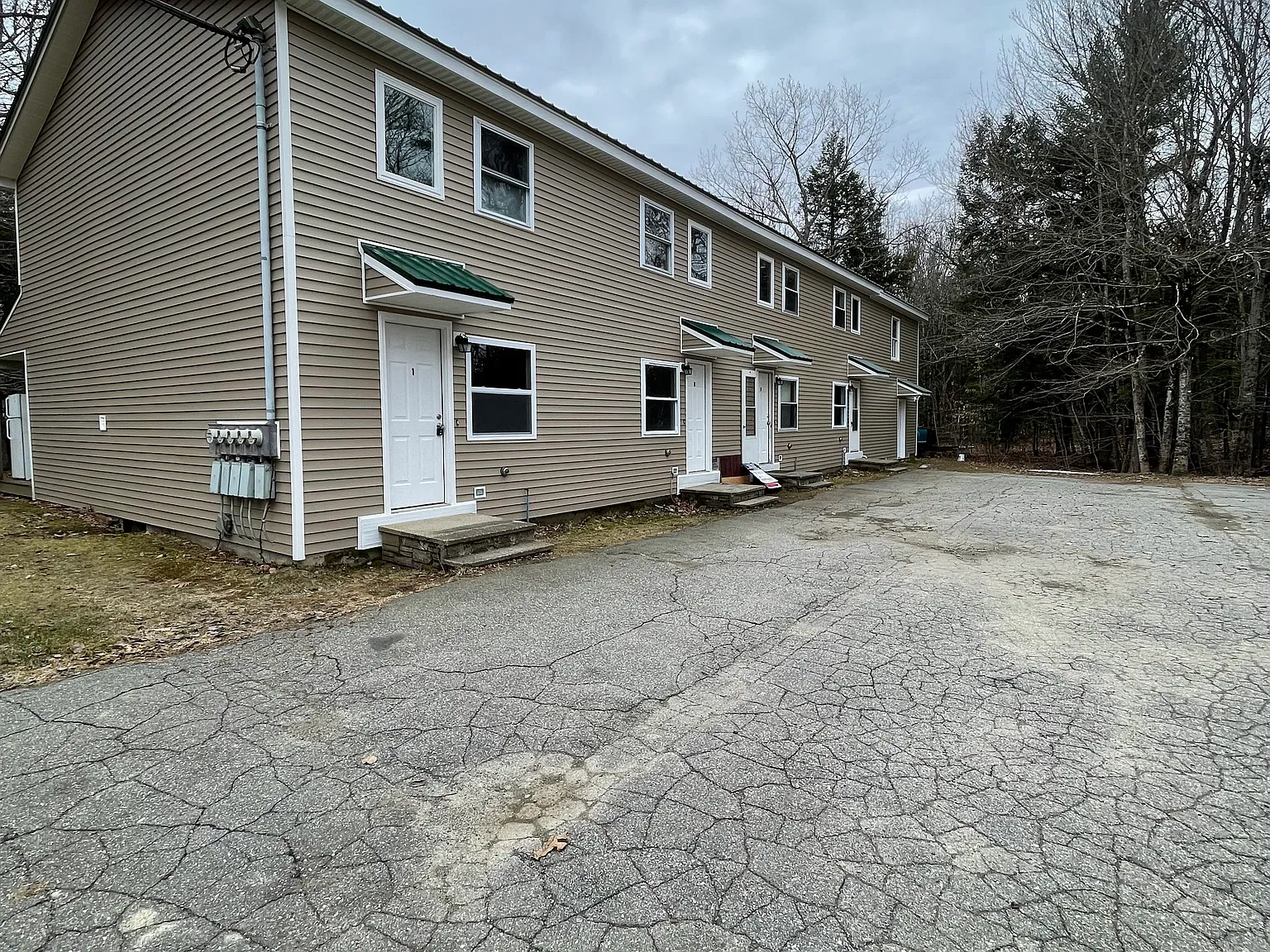 3 bed, 1200 sqft, $1,750 — Photo 2