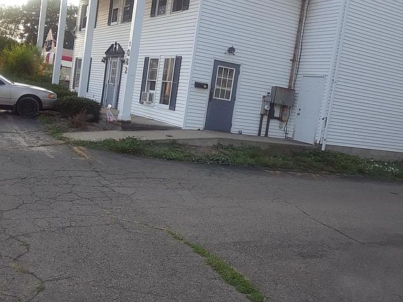 3rd image of 3082 W 12th St APT 15