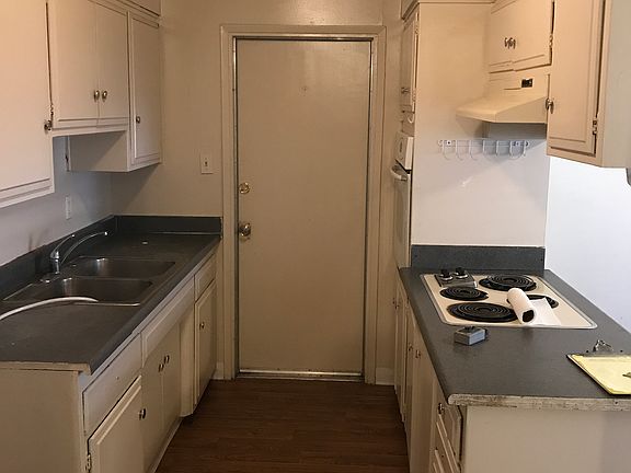 5th image of 3826 Elkhorn Blvd