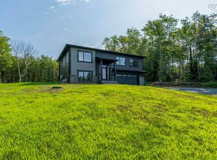 105 Coltsfoot Ln, Middle Sackville, NS B4E 0R6