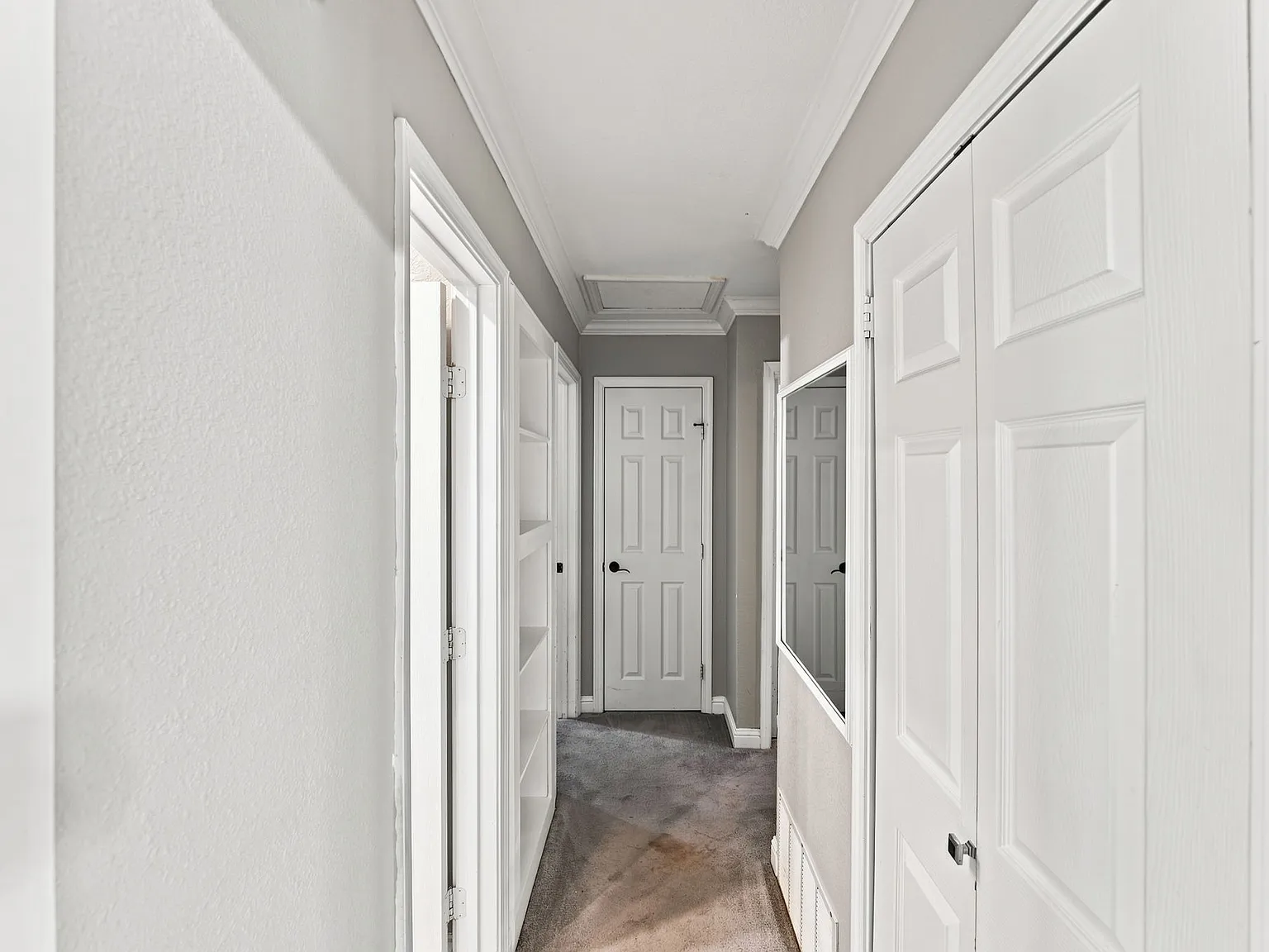 3 bed, 1234 sqft, $2,300 — Photo 3