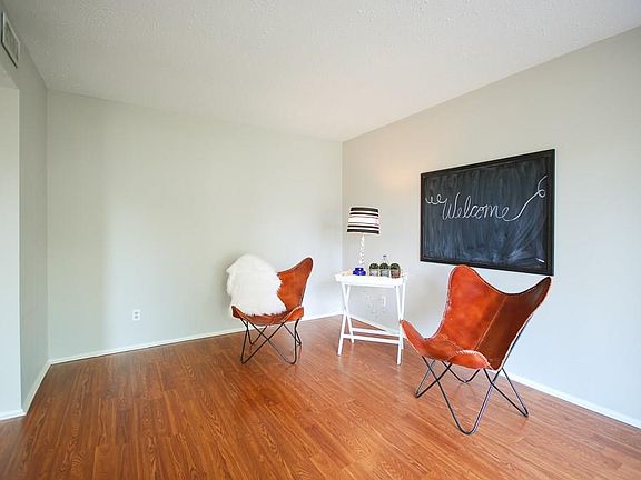 2nd image of 7827 La Sobrina Dr