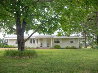 11010 Iris Rd, Neosho, MO 64850
