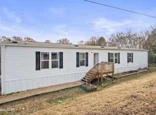 827 Trigonia Rd, Maryville, TN 37801
